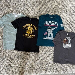 Kids Graphic Tee lot
